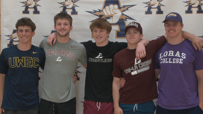 Aquinas Blugolds