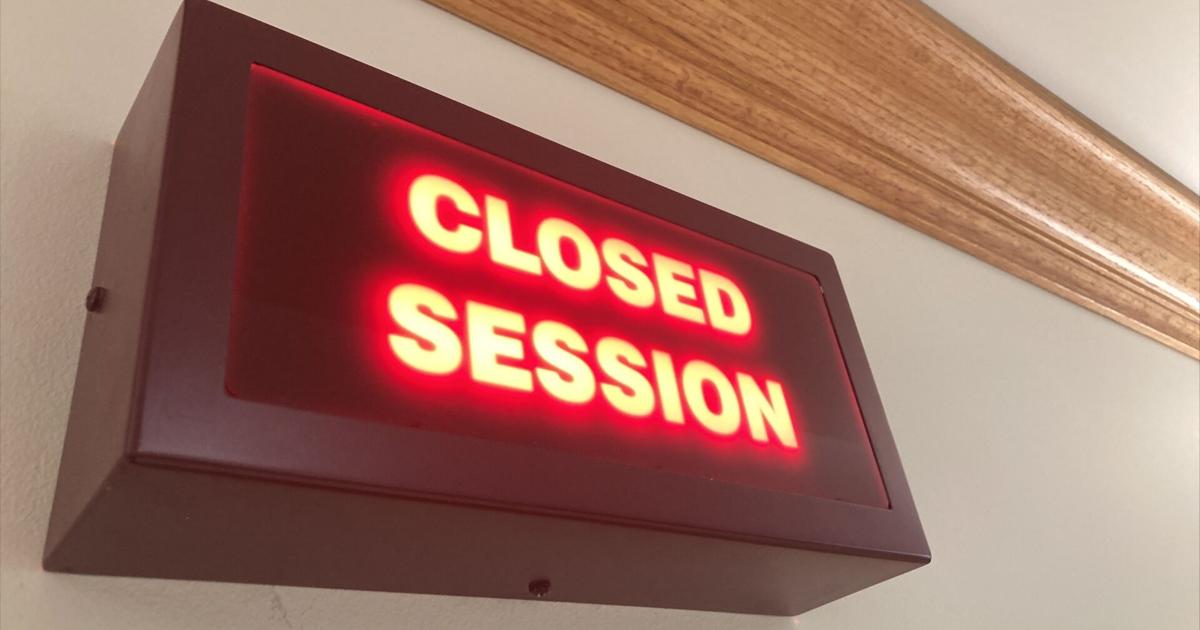 Session Closure Closed Session Sign | | news8000.com