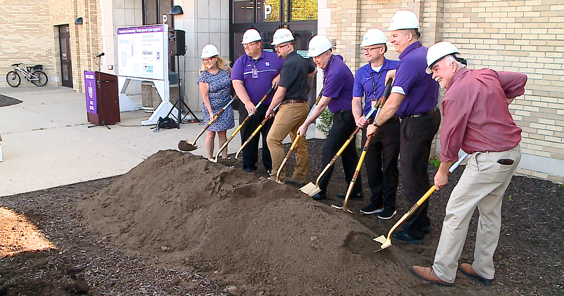 Onalaska school district breaks ground on high school renovations - Vimarsana News