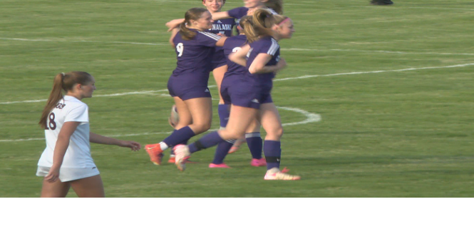 Onalaska girls soccer shuts out rival Holmen, advances to sectional final