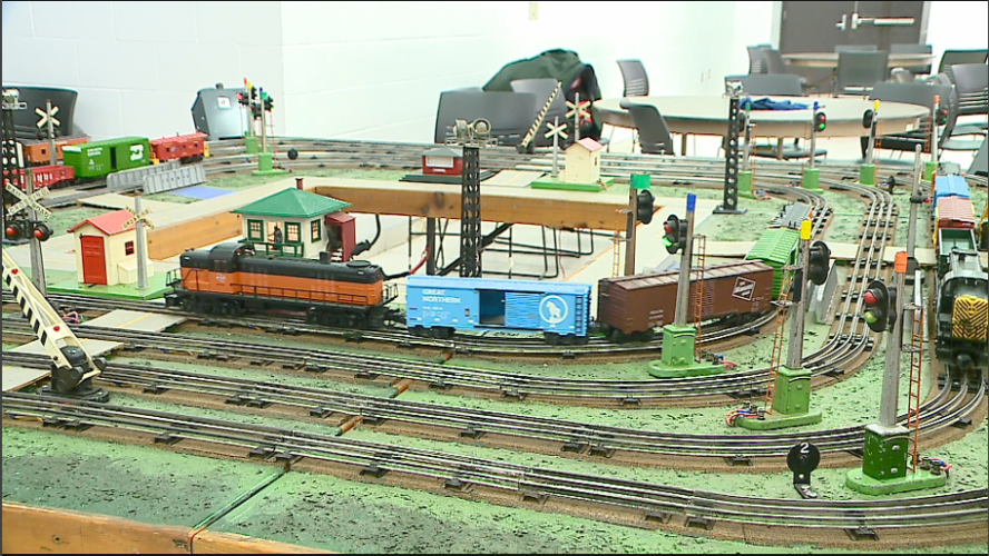 Model railroad enthusiasts enjoy 'Rail Sale' at La Crosse Center