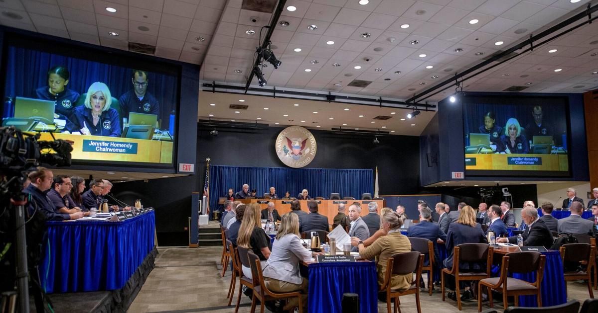 Air traffic controllers required to ‘make it work’ dealing with stream of planes before deadly crash, NTSB hearing uncovers