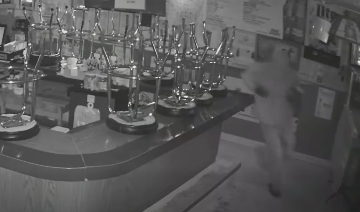 Police seek help identifying burglary suspect in Prairie du Chien ...