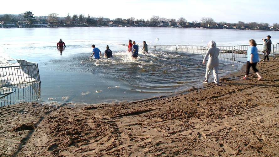 La Crosse Parks & Rec crew take first Polar Plunge of the weekend