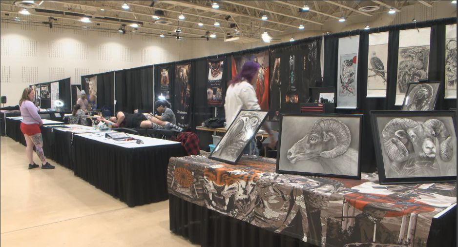Tattoo artists fans become ink masters at convention