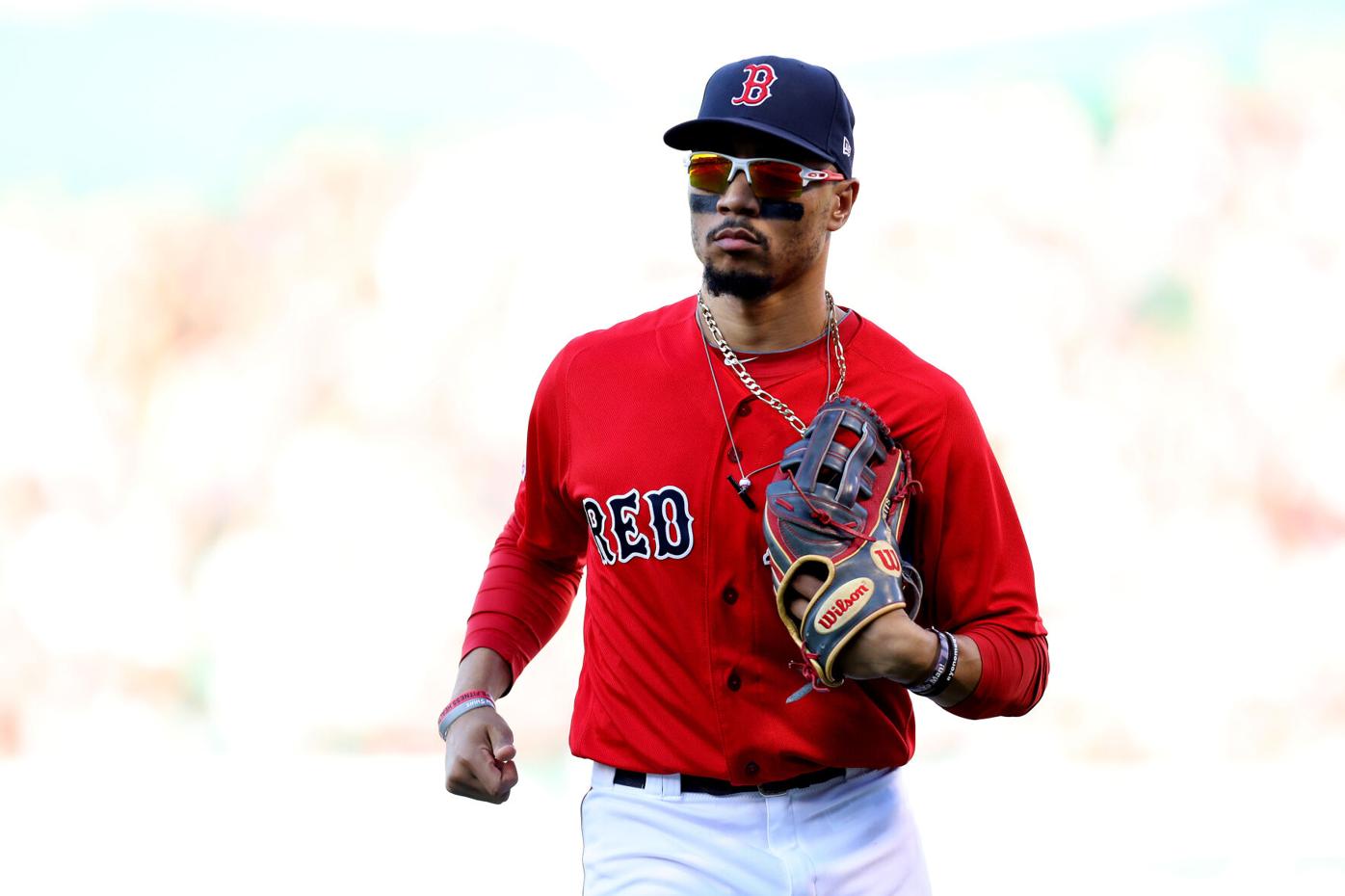 Elephant Rumblings: Dodgers add Mookie Betts in three-team