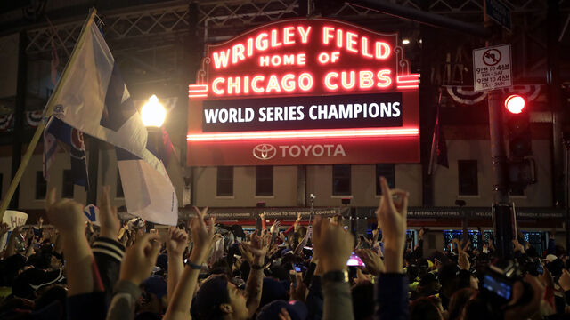 Chicago hospital seeing baby boom 9 months after Cubs World Series win