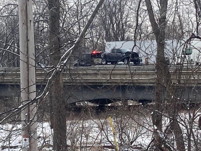 UPDATE: Lanes now open after multi vehicle crash near West Salem causes ...