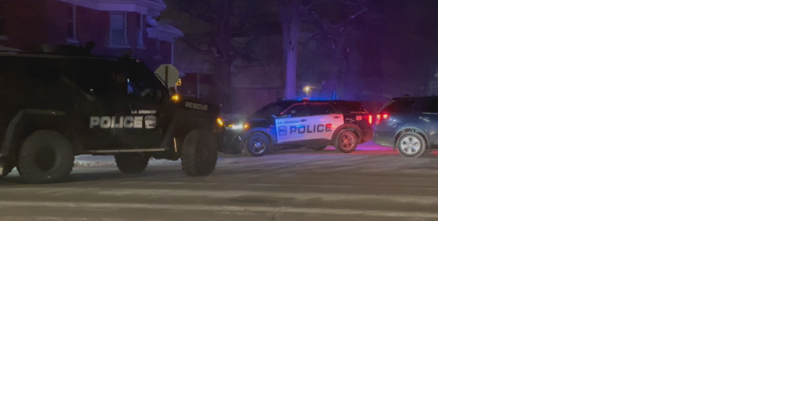 BREAKING: Active La Crosse Police presence at Farnam St. near West Ave. - Vimarsana News