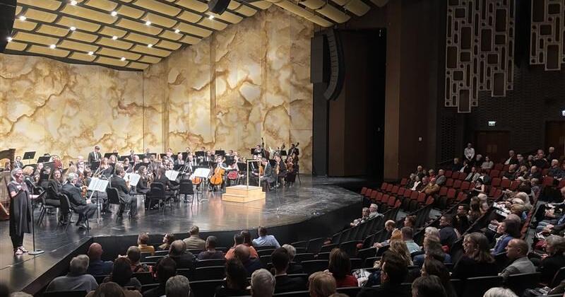 La Crosse Symphony Orchestra honors local veterans with annual salute to service concert