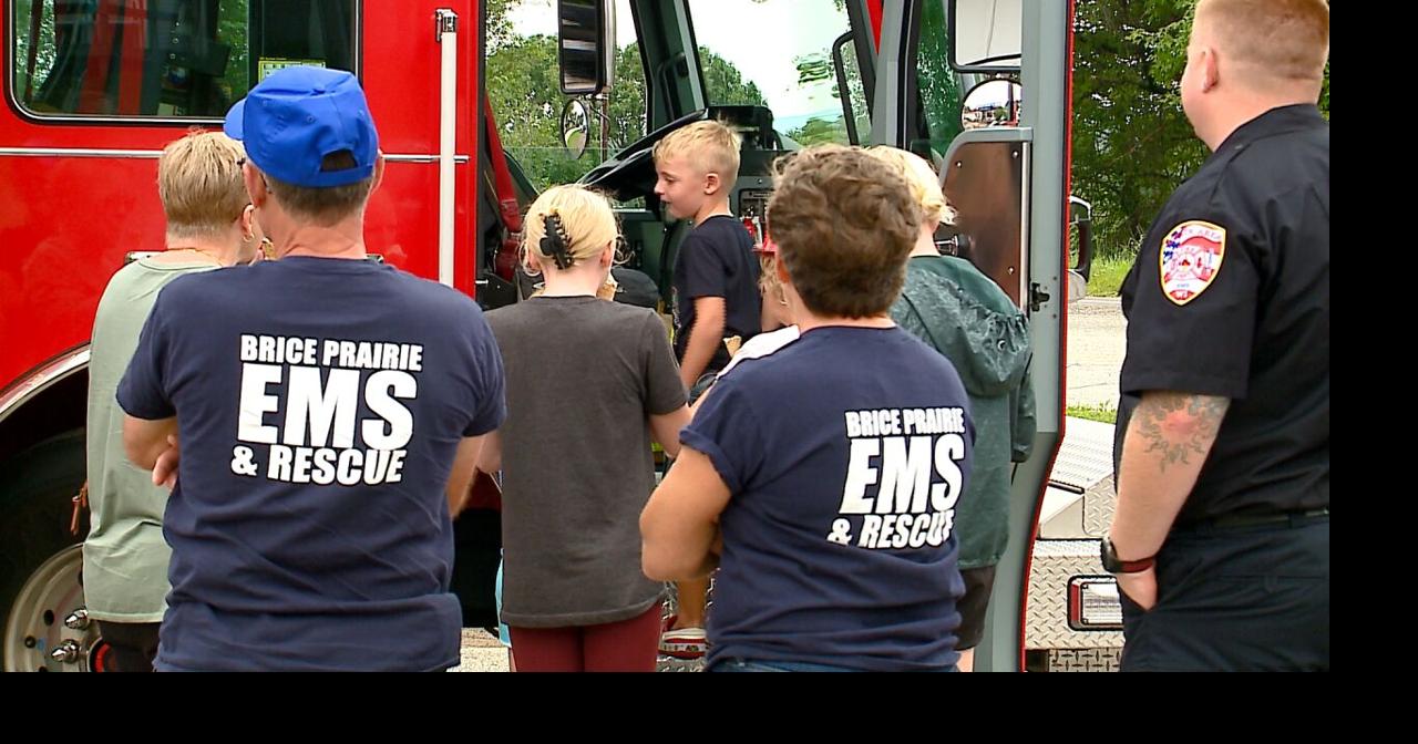 Holmen first responders meet and greet kids at ice cream social ...