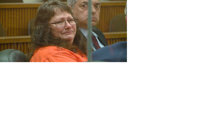 Jackson County woman sentenced to 10 years in prison for stabbing, killing boyfriend - Vimarsana News