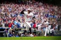 Twins sweep Blue Jays to win their first playoff series in 21 years - CBS  Minnesota