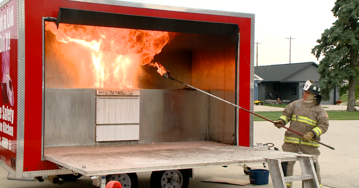 La Crosse firefighters teach Central High School students about kitchen fire safety