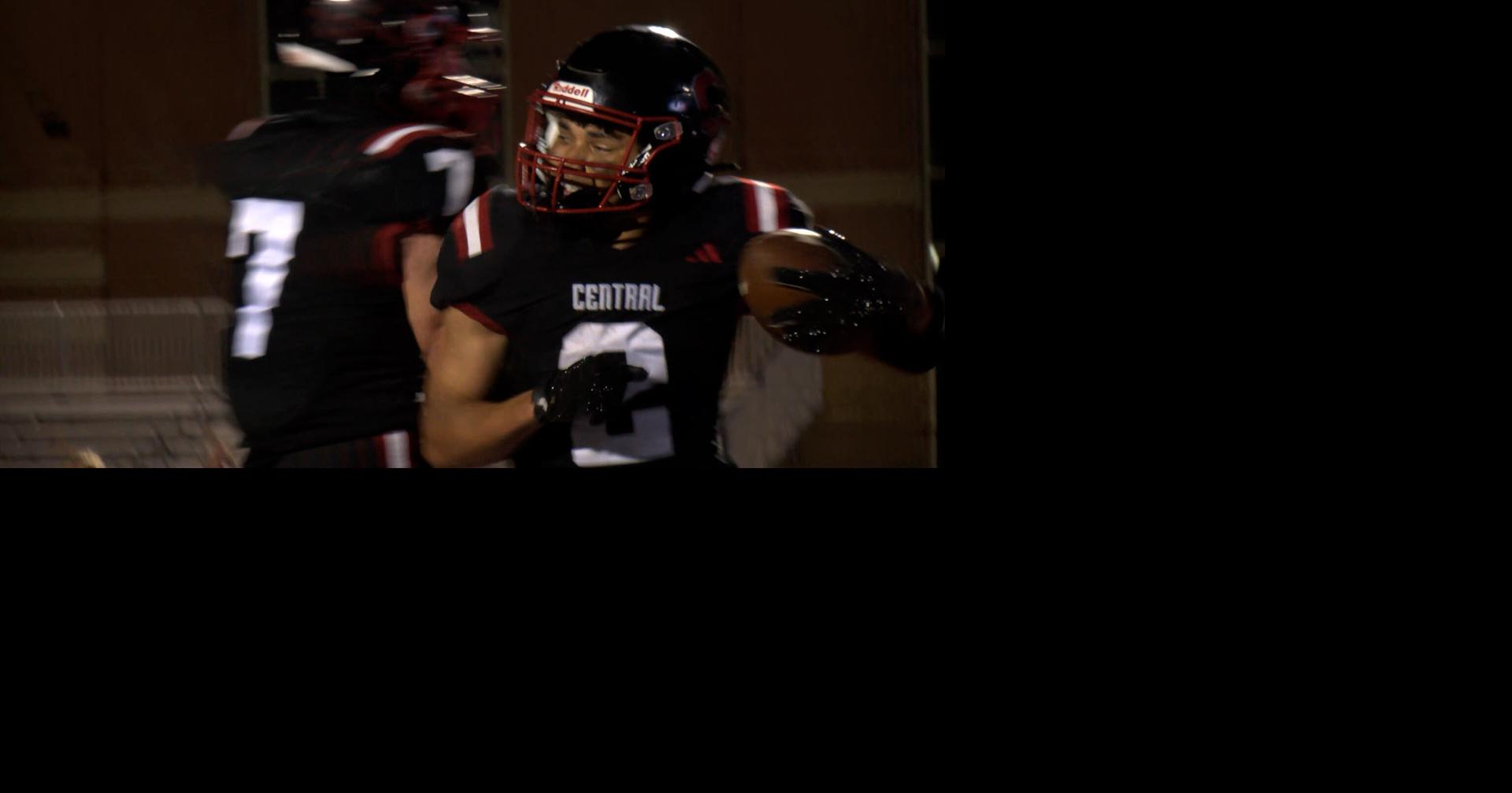 Riverhawks hand Holmen first loss of the season, 28-7