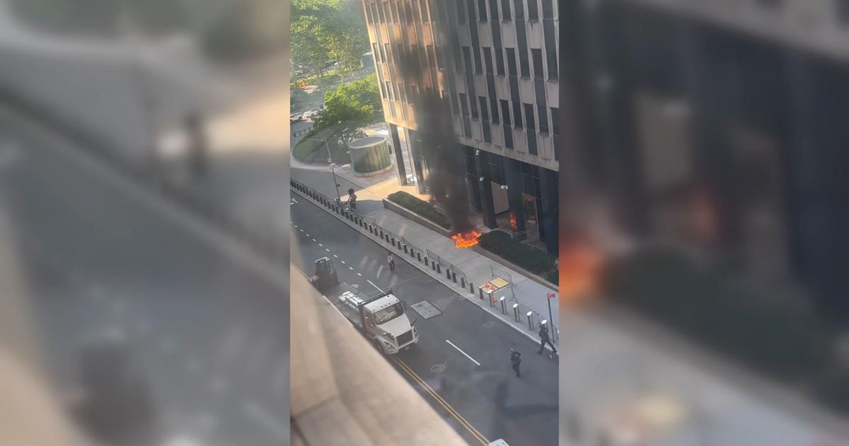 Army veteran accused of throwing incendiary device at NYC federal building carried anti-ICE material, FBI says By Brynn Gingras, John Miller, Josh Campbell, Chris Boyette, Taylor Romine, CNN Jul 20, 2026 Jul 20, 2026 Updated 1 hr ago