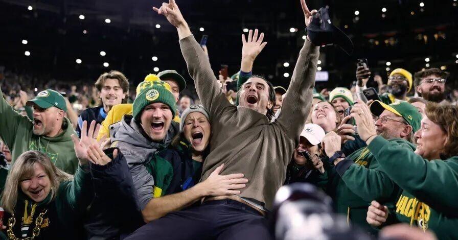 PACKERS 27, PANTHERS 19 | Something special ‘Brew'-ing? With World Series champs in the house, Packers hope the positives of 27-19 win over Panthers Jason Wilde Oct 30, 2026 36 mins ago