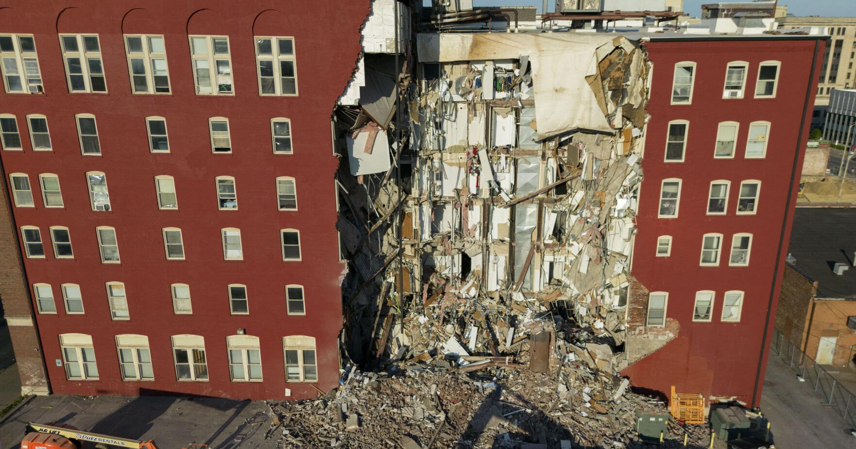 Residents of collapsed Iowa building allowed to stay as reports noted crumbling wall - Vimarsana News