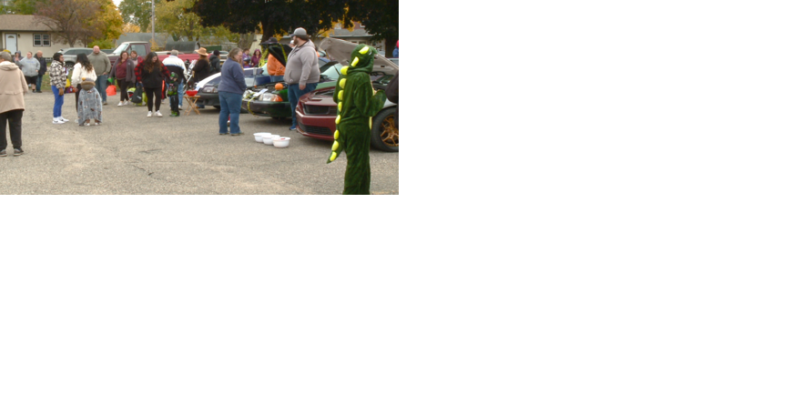 Second Annual Trunk or Treat Unites Community in La Crosse | Local News - Vimarsana News