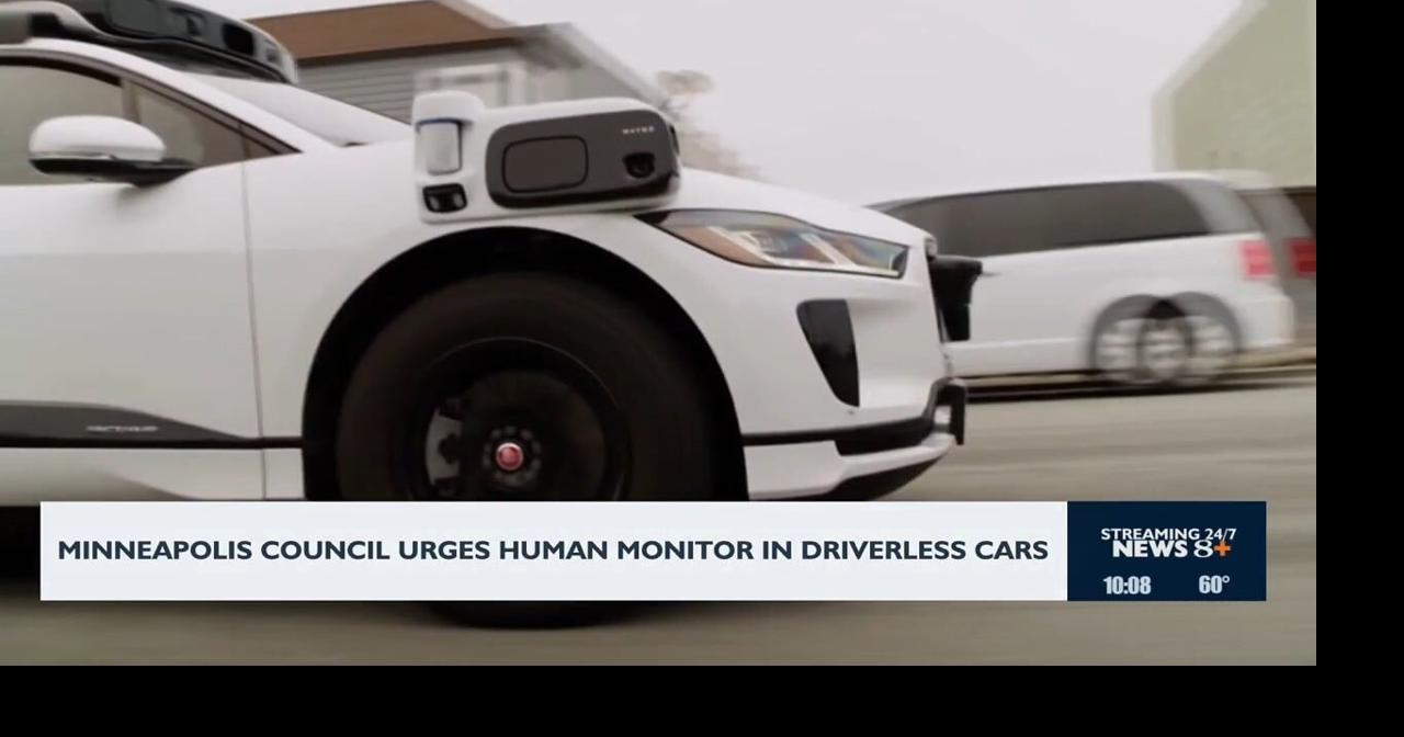 Minneapolis council urges human monitor in driverless cars
