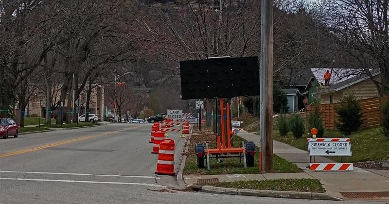 Traffic Alert: Closures impact Losey Blvd. and Main St. intersection starting Monday for traffic light replacement