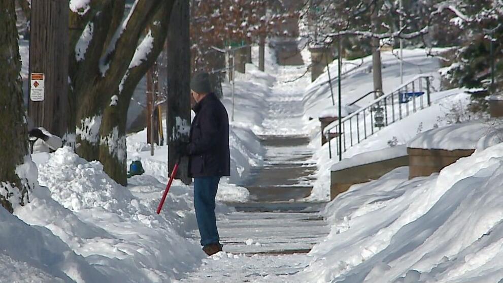 Several locations available to residents looking for salt-sand mix | La ...
