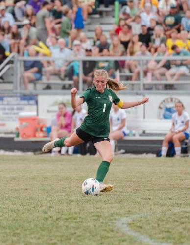 060926-lna-sports-nelsongsocquarters