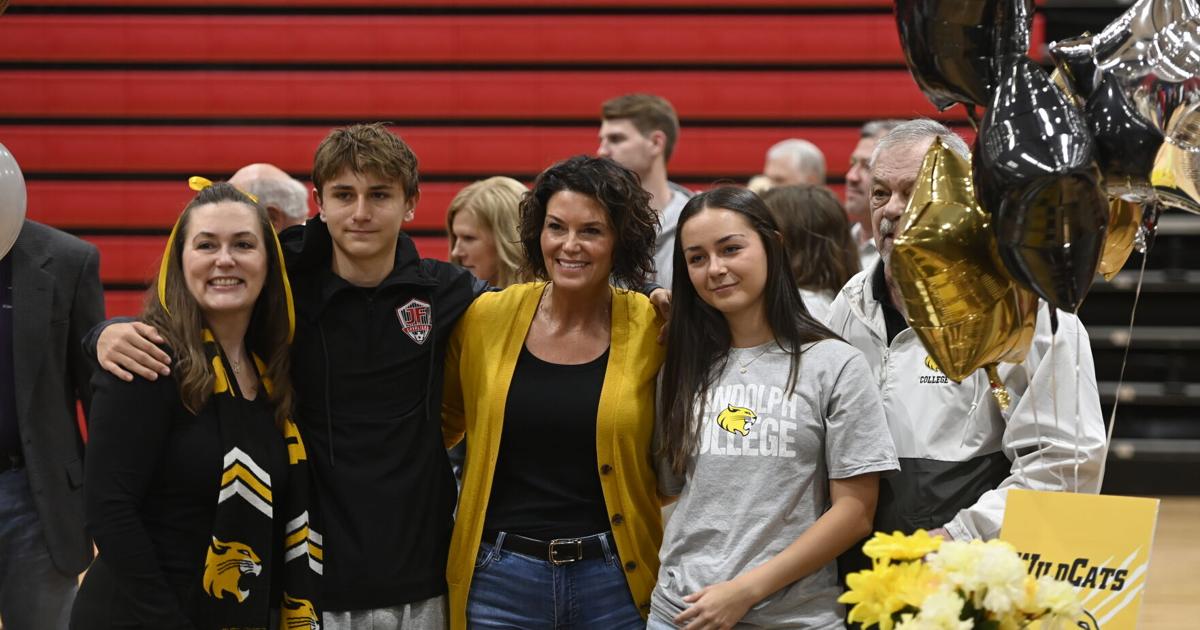 PHOTOS Sixteen studentathletes at Jefferson Forest High participate