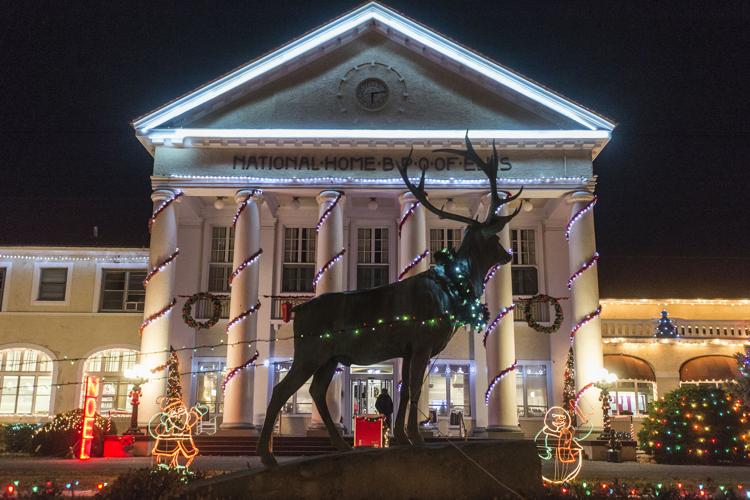 Elks Home Christmas Lights Calendar Newsadvance Com