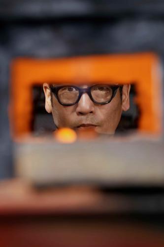 Vu Nguyen working