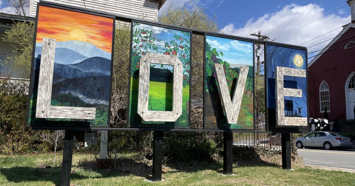 Lovingston's LOVE sign complete