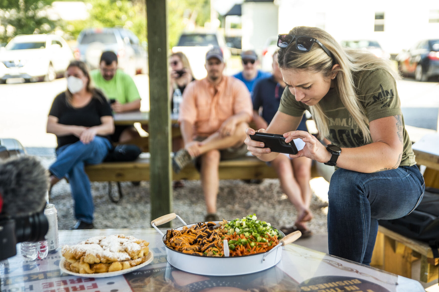 Watch Now Youtube Stars Inaugurate New Food Challenge At The Backyard