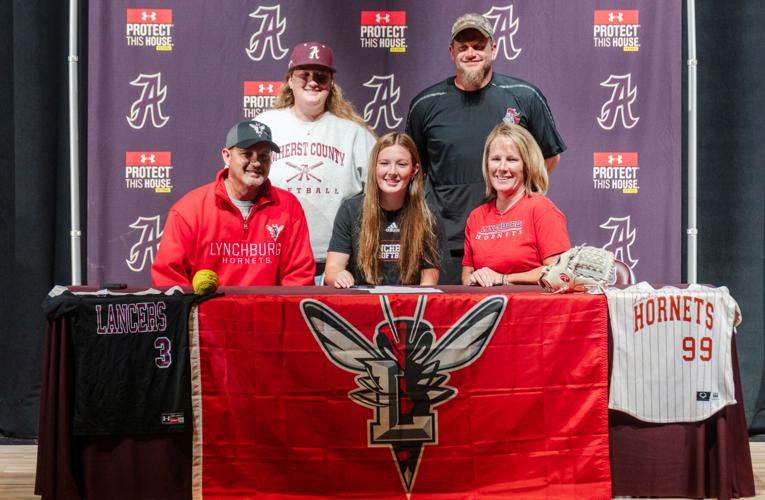 050626-lna-sports-amherstsigning