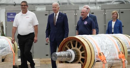 Biden focuses on factory jobs in Wisconsin ignoring latest Trump indictment Biden focuses on factory jobs in Wisconsin ignoring latest Trump indictment