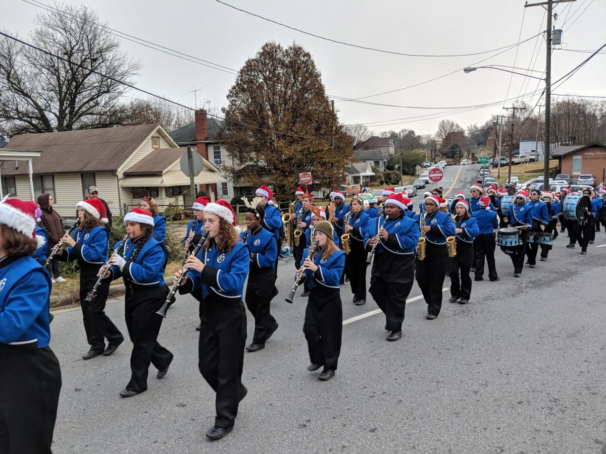 a very merry march lynchburg christmas parade steps off lynchburg christmas parade