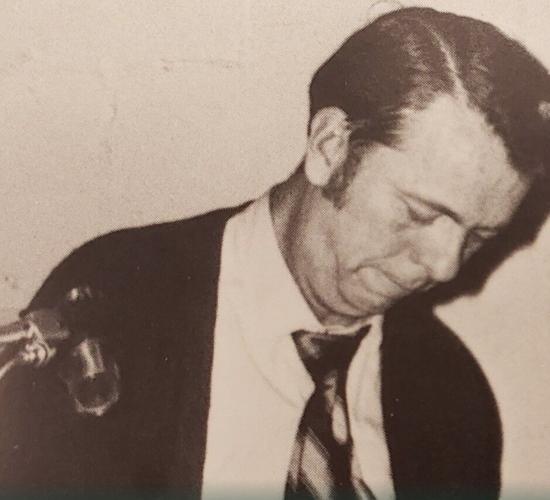 Mac Giles.jpg