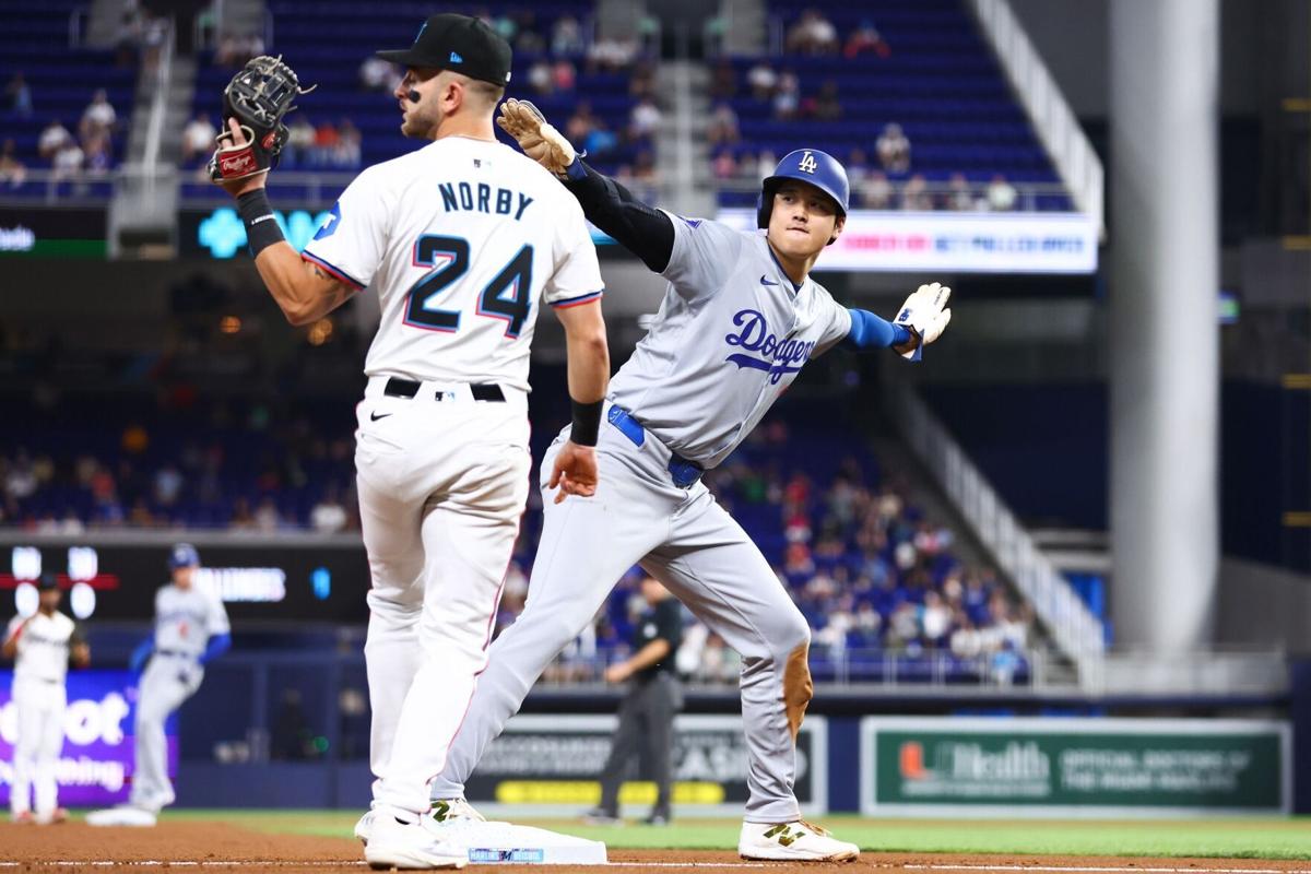 Los Angeles Dodgers スタジアムジャケット ジェフ 本革レザー（90