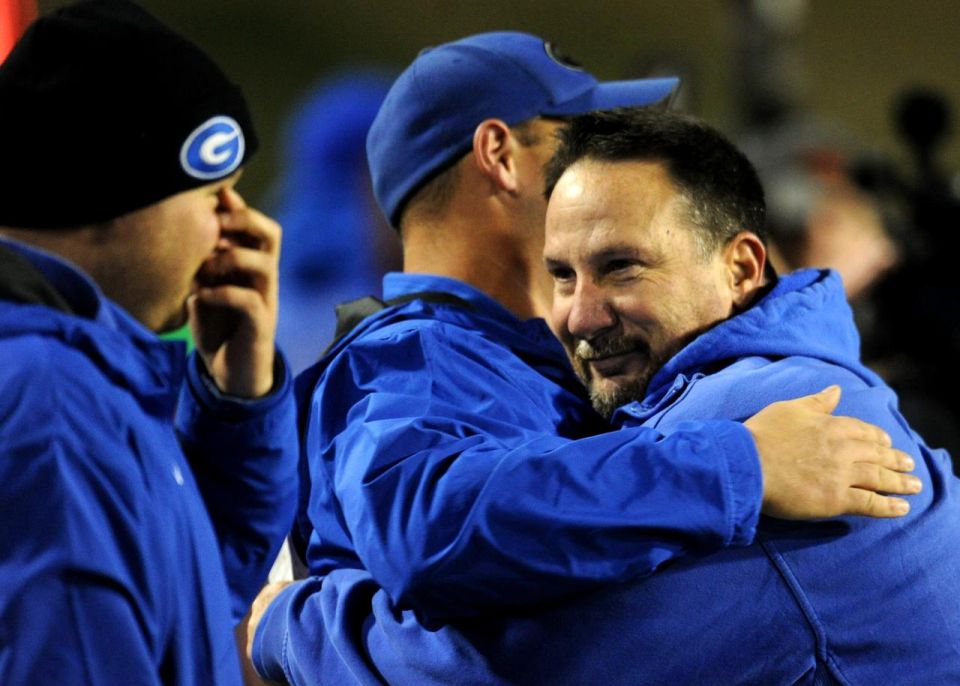 Gretna's Saunders resigns to take position at Cross Keys