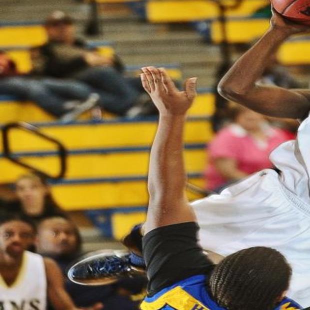 Reidsville Overcomes Poor Free Throw Shooting To Top Gretna From