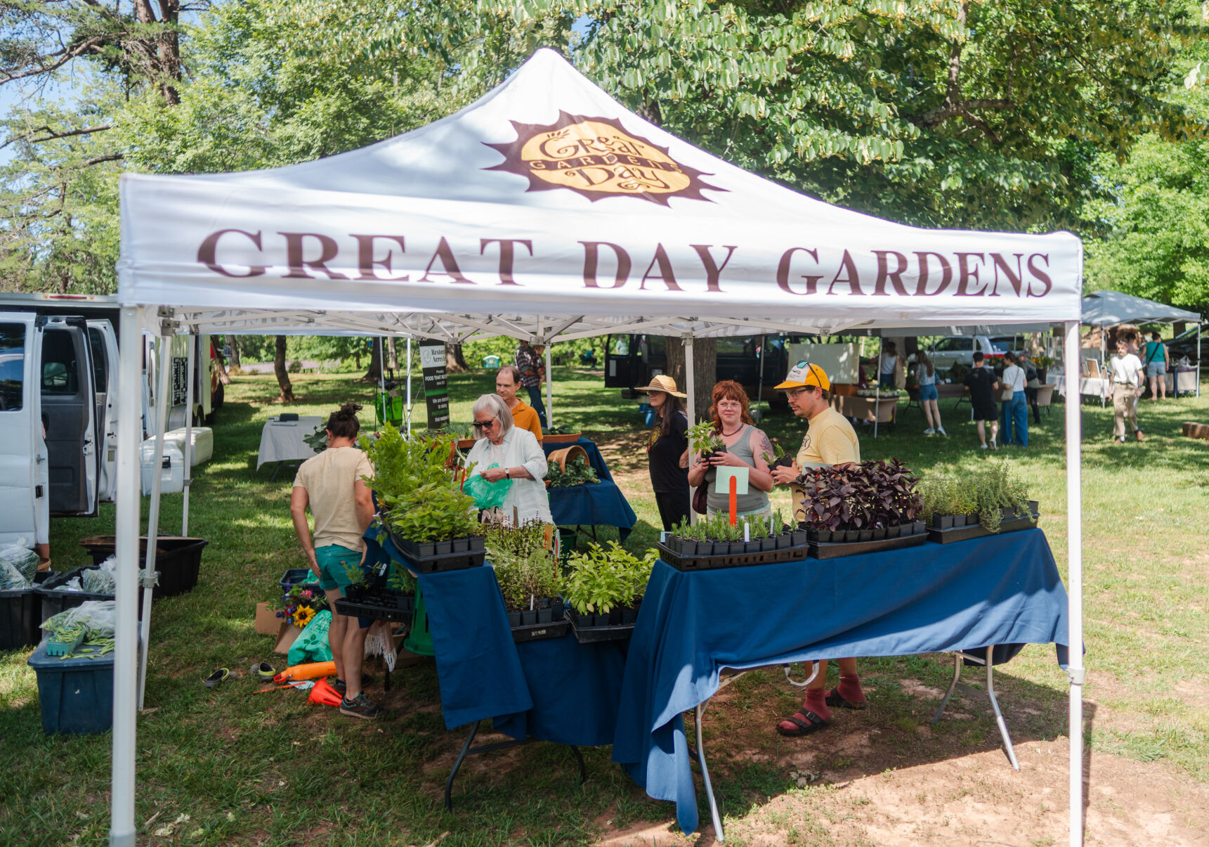060326-lna-news-rivermontfarmersmarket