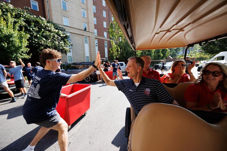 Move-in on the Mountain: Liberty greets new students, families with big welcome party