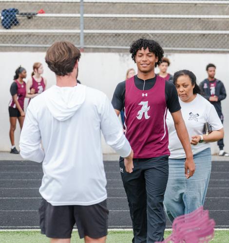 051326-lna-sports-track