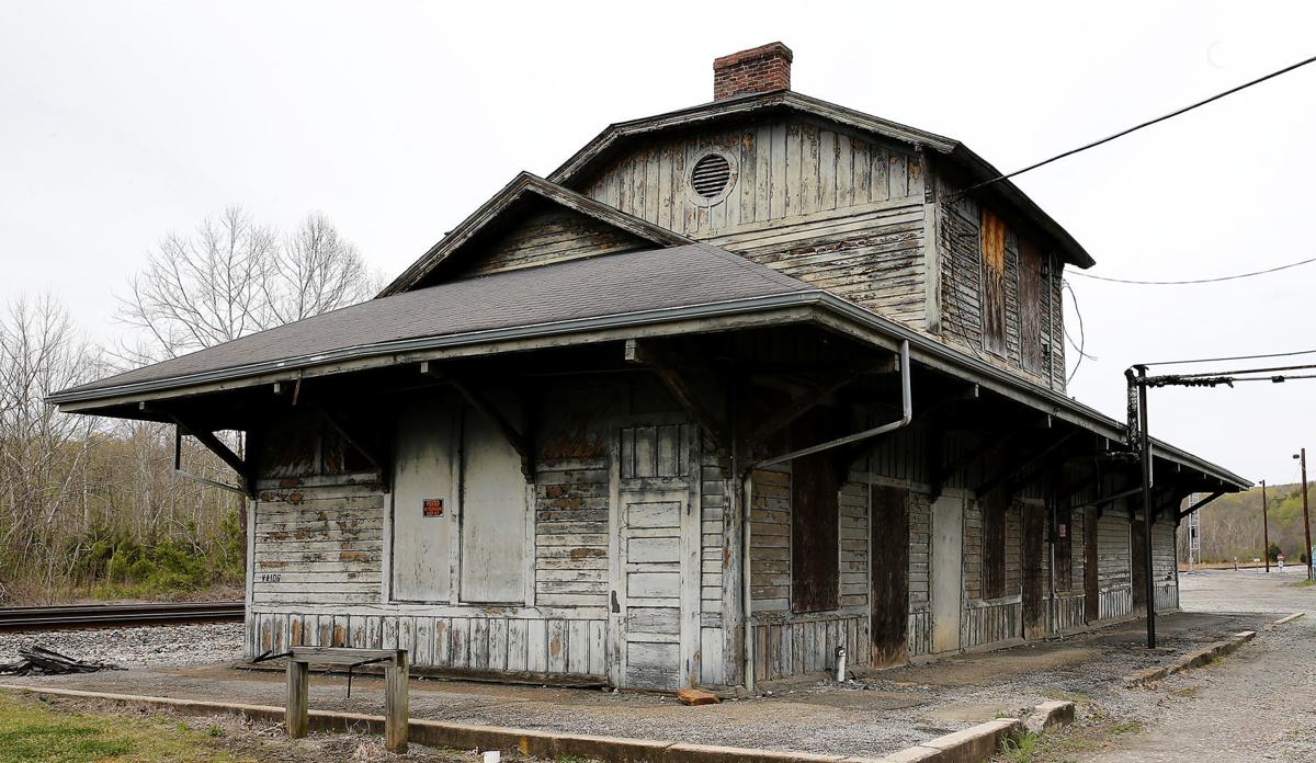 Gladstone depot, 2