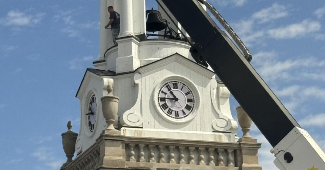 Clock tower on Bedford County Courthouse being repaired - Vimarsana News