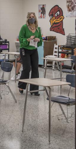 Photo: emx_20200917_amh_news_school_p2