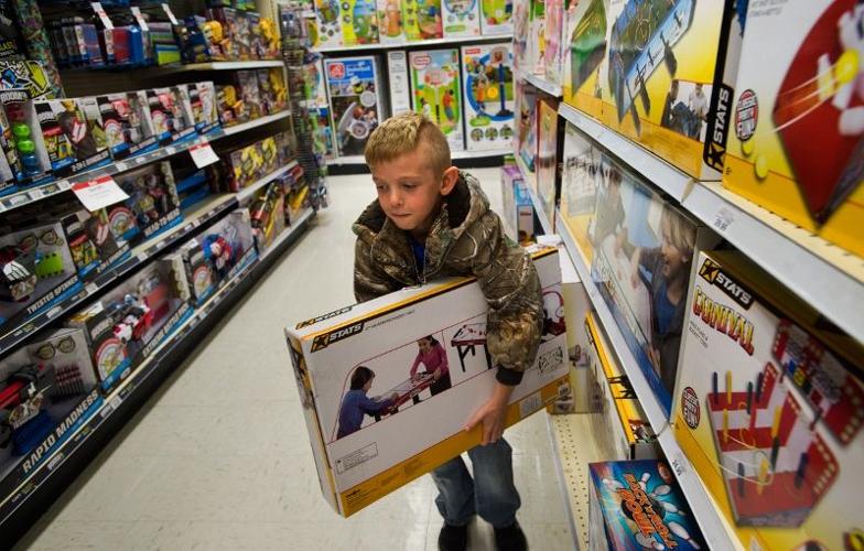 Dream shopping: Make-A-Wish organization grants 9-year-old's