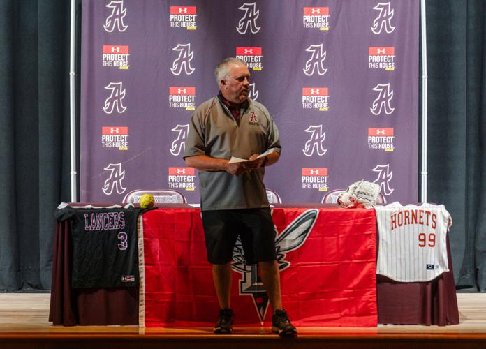 050626-lna-sports-amherstsigning