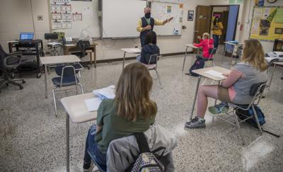 Photo: emx_20200917_amh_news_school_p3
