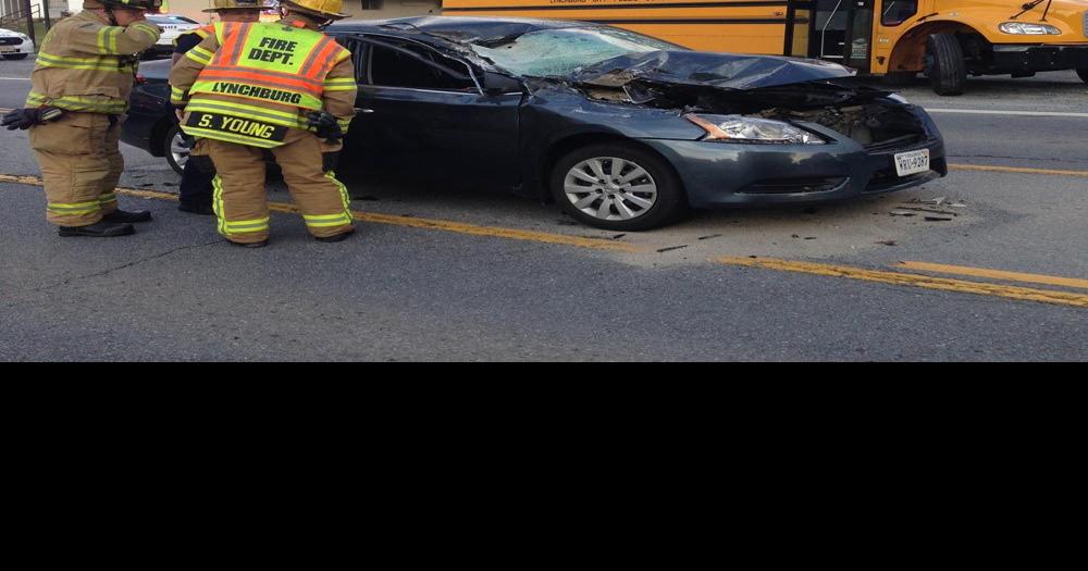 No injuries in Lakeside Drive school bus accident