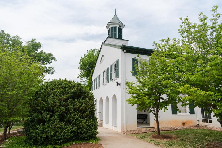 042526-lna-news-lovingston